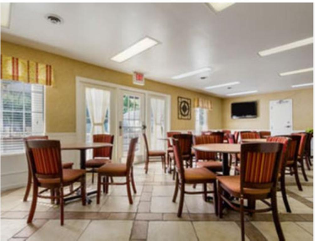Baymont By Wyndham Greenville Restaurant foto