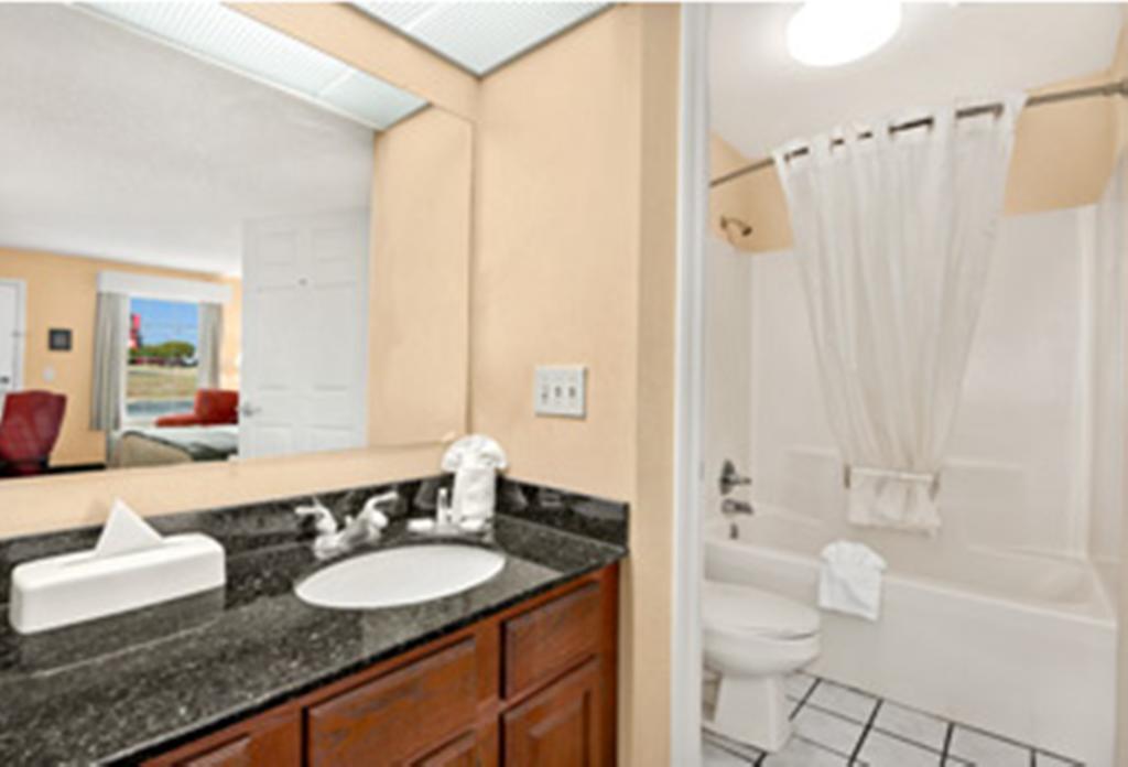 Baymont By Wyndham Greenville Exterior foto
